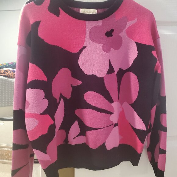 Sweater - Picture 6 of 6